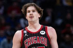 900261