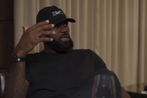 393027