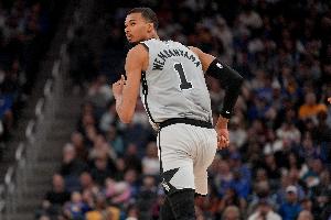 文班谈全票当选DPOY：对我意义重大 这意味着人们对此没有争论