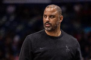 曾令旭：乌度卡好像和他的外形一样 看起来很凶但没啥内容