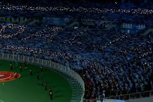 连媒谈“DALIAN”灯光tifo过程：北看台在座椅贴标志，并告知球迷