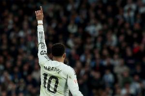 法国大狙！姆巴佩本赛季各项赛事禁区外远射进8球，五大联赛最多