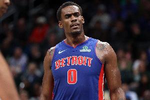 如何应对魔术收缩篮下？杜伦：提速推进快速转移球 不断冲击禁区