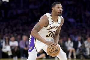 雷迪克：斯玛特在防守端打得好 把球都投进了 令人难以置信的球员