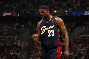 阿里纳斯：别抱怨SGA罚球 不敢想象幼詹在如此开阔空间打球会怎样