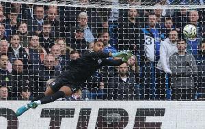 切尔西近两年来首次使用3中卫体系，开场5分钟内便城门失守