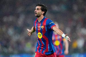 世体：西足协发布巴萨vs塞尔塔裁判视角视频，记录裁判与球员沟通