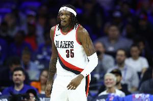 攻防俱佳！罗威关键时刻暴扣&6中5拿到11分9板 正负值+13