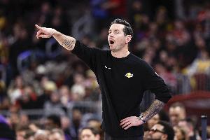 雷迪克：今晚对湖人来说 保护好球以及卡位拼抢篮板是比赛关键