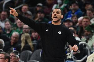 马祖拉：在季后赛如果你单节输掉11分 那么要追回来就非常困难了