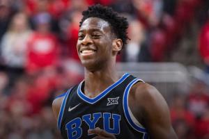 状元大热！AJ·迪班萨自宣将参加2026年NBA选秀！