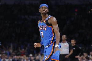 SGA：科比曾说怀疑自己是愚蠢的 无论如何我都必须想办法变得更好