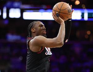 G1中20投8中！纳斯：马克西必须打得更有侵略性 出手更多投篮