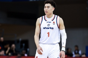 小李飞刀！李添荣出战28分钟 7中6&三分3中2砍下19分5板