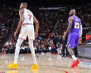 湖媒：包夹詹姆斯你会输掉比赛 包夹杜兰特你会赢下比赛