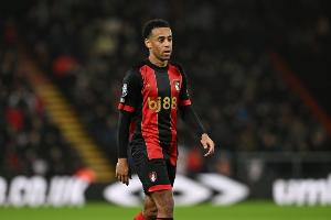 伯恩茅斯中场谈赢阿森纳：枪手球迷太紧张了，这样他们很难踢得好