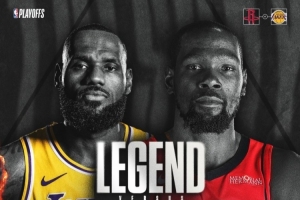 传奇vs传奇！火箭官方晒詹姆斯vs杜兰特对决海报：见证传奇
