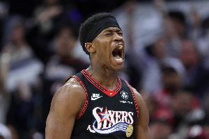 客战绿军有buff？今日埃奇库姆砍30分 生涯首秀客战绿军砍34分