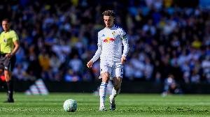 舍伍德：阿姆帕杜年纪轻轻已成领袖球员，曼联应尝试签下他