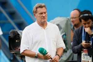 前蓝军主帅：这支球队就像从未一起踢过，他们心思都放足总杯上了