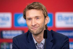 药厂总监：我们本该给拜仁制造更多麻烦 他们这场赢得实至名归