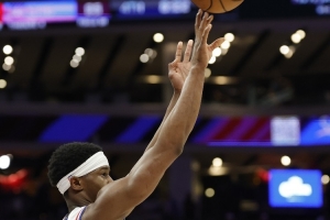 埃奇库姆在季后赛轰下至少30分10篮板5记三分 NBA历史新秀首人