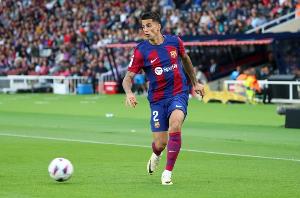 记者：坎塞洛的伤仅为轻微撞击，并无大碍