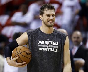 马刺球迷为他鼓掌 斯普利特：那感觉很特别 在马刺的岁月非常美好