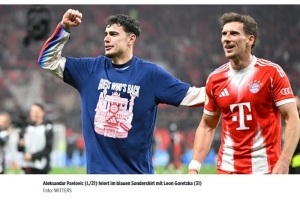 图片报：拜仁频繁推出多款纪念T恤，克拉默调侃球迷会买到破产