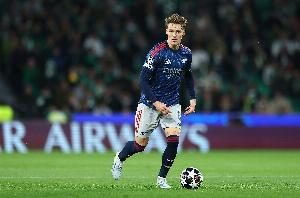 厄德高：联赛位置不错+还有欧冠要踢，我们面前有绝佳的机会