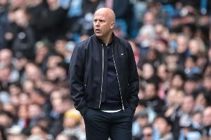 斯洛特：我手头可用的人不像大家想的那样充裕，不得不努力挖潜