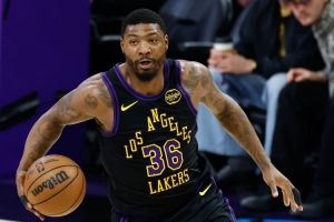 斯玛特：自从我来到湖人就一直与大家交流 必须在场上倾尽全力