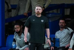 记者：麦克法兰是冉冉升起的教练新星，尚未获得PRO教练执照