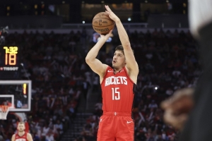 费尔顿：谢泼德没懂怎么成更好的组织者 他打挡拆还是想自己出手