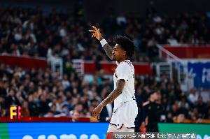 上海男篮时隔24年重夺常规赛冠军！上一次是01-02夺冠赛季