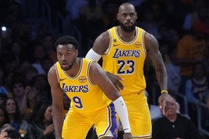 众媒体人谈父子连线：半场没打完布朗尼就能出集锦了 客场变主场