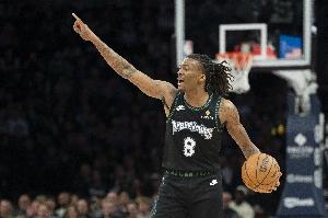 稳健控场！海兰德替补19分钟7助攻0失误 9中3拿到8分