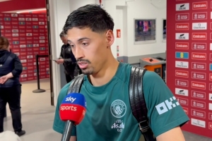 赖因德斯：更衣室没人谈论‘三冠王’话题，我们只专注下一场比赛