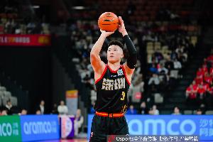 贺希宁&史密斯MVP！媒体人：深圳常规赛第3获两大殊荣是最大赢家