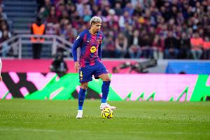 每体：阿劳霍不考虑离开巴萨，世界杯或许能为其生涯注入新活力