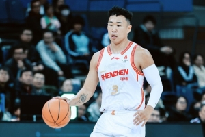 近10季CBA本土MVP：丁彦雨航连庄 胡金秋王哲林均2次 易建联在列