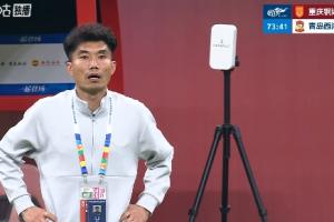 青岛西海岸四月战绩：5场中超4平1负，进3球丢7球，取得4个积分