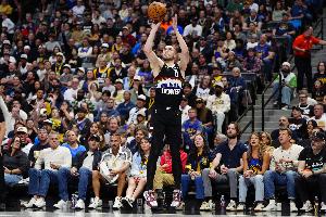 没啥存在感！布劳恩4中2仅拿8分5板1助1断1帽