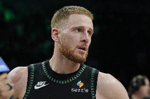 赛季结束了！Shams：迪文岑佐右跟腱撕裂！赛季报销！