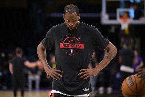 乌度卡：杜兰特正在尽一切努力消除肿胀 有可能看到他复出