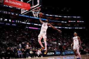 大局已定？第三节火箭34-18净胜湖人16分 三节打完握有25分优势