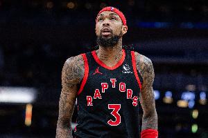 空位投不进！英格拉姆首节7投仅1中拿到2分 三分2中0