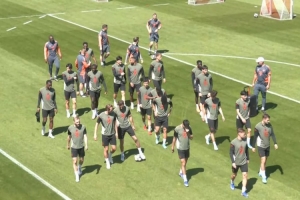 卡尔、格纳布里、比朔夫等5人未参加合练，将缺席对阵巴黎首回合