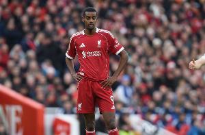 范戴克谈伊萨克：他的出色有目共睹，我们对他的期望不仅仅是进球