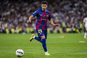 记者：巴德吉代表巴萨首次首发，赛后获得了教练组的合格评价